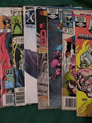 Foreign language comics used, pack of 10