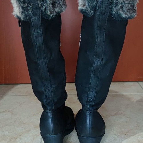 Caprice boots used with fur lining, size 40, black