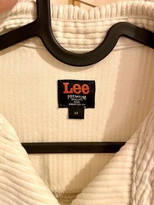 Lee corduroy shirt XS like new, beige