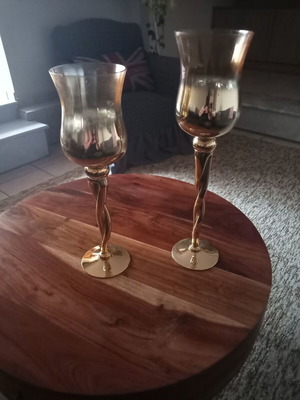 Candlesticks set of 2 sizes like new