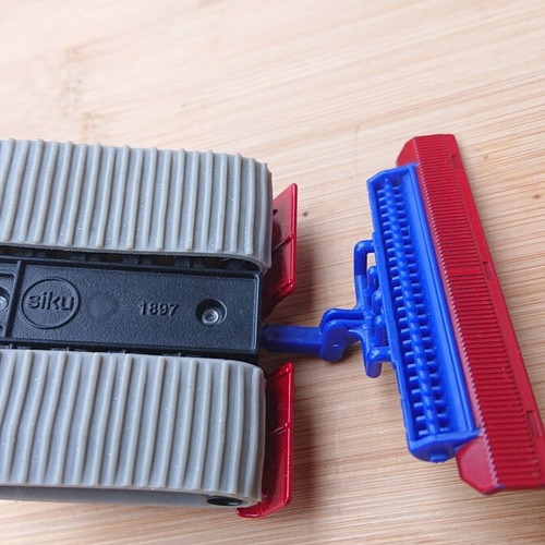 Engin De Damage Pistenbully Siku 1897 toy used, vintage