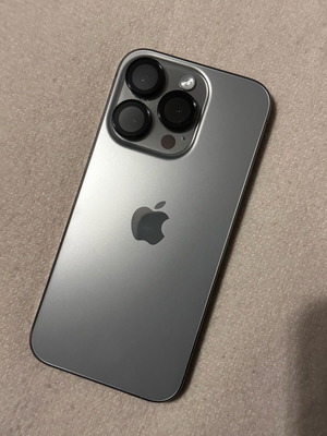 IPhone 15 Pro 256GB like new, gray titanium