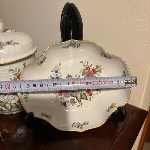 Hutschenreuther porcelain set like new