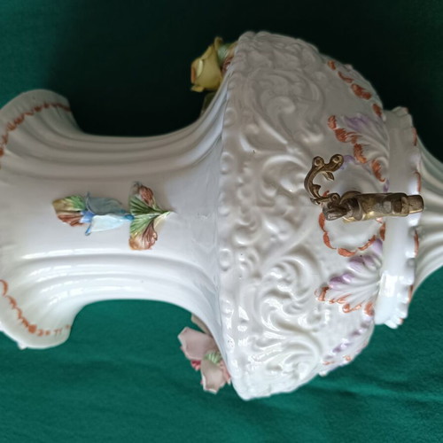 Vintage decorative wall fountain from Italian ceramic like new