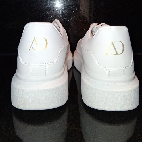 Sneakers Antonio Donati size 37 white, like new