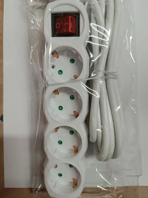 Power strip 4 sockets with 3m cable and switch new