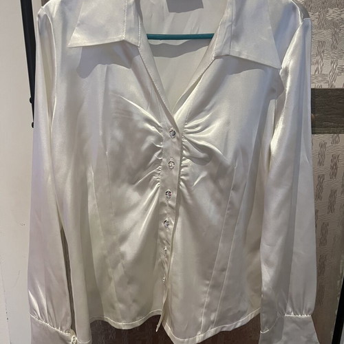 Satin shirt like new, one size, white cream