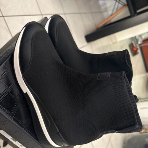 Seven black ankle boots used, size 38, lightly worn