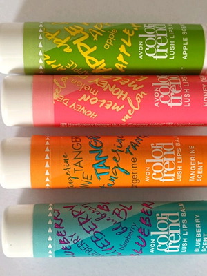 Балсами за устни Avon нови, комплект от 4 различни аромата