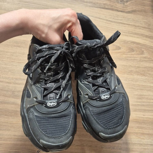 Buffalo Vegan platform sneakers size 38 used, black