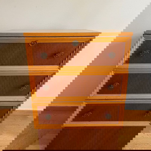 Ξύλινο σετ συρταριέρας, κομοδίνου και καθρέφτη σαν καινούργιο