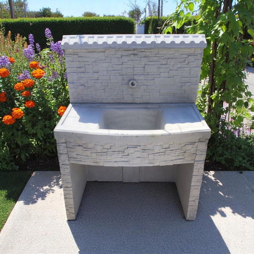 Maria Concrete Garden Fountain new, unpainted