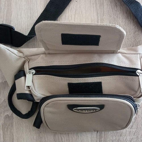 Aristi waist bag beige - black like new