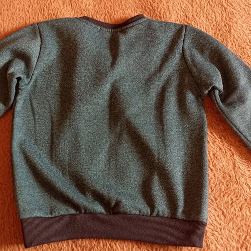 Sweatshirts like new, age 6-8 years, H&M and energiers