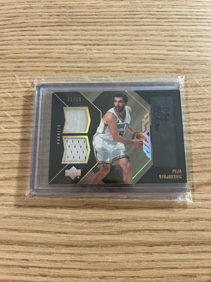 Κάρτα Peja Stojakovic με υπογραφή και patch 1/15 Hornets UD NBA ΠΑΟΚ καινούργιο