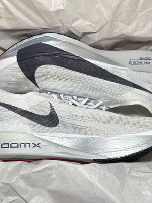 Nike ZoomX Streakfly 2 athletic shoes new, white and grey, size 46
