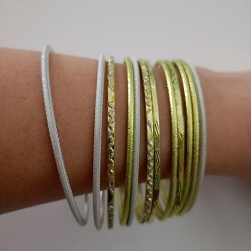 Bracelets like new, pack of 12 pieces