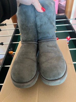 Ugg Australia boots gray size 41 like new with box