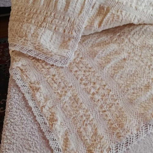 Woven blanket throw like new, wool and cotton 200x190 cm