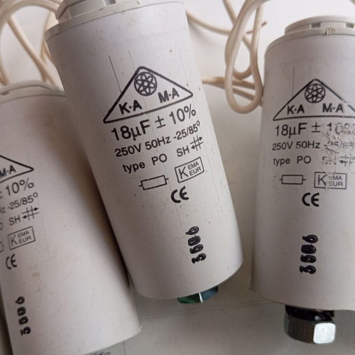Πυκνωτές και εξαρτήματα εκκίνησης Igniters G400 4K σαν καινούργιοι