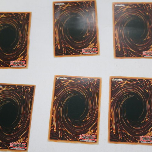 Yu-Gi-Oh! cards first edition set of 6, foil and common, like new