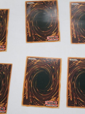 Yu-Gi-Oh! cards first edition set of 6, foil and common, like new