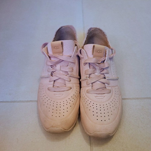 Ugg Australia women's sneakers size 38, like new, soft pink