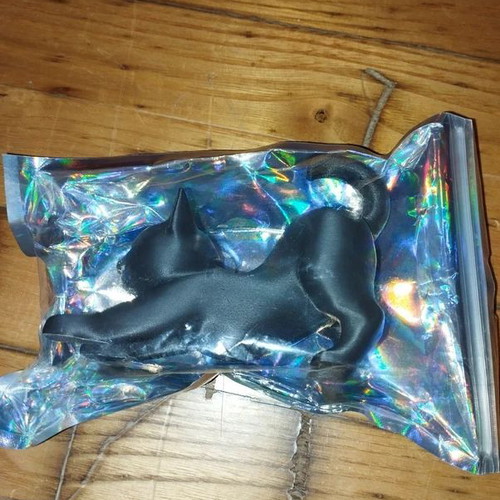 Cat-shaped phone stand 3D printed, new