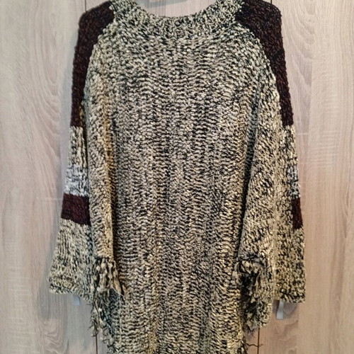 Sleeved spring cape, Italian, chenille yarn, one size