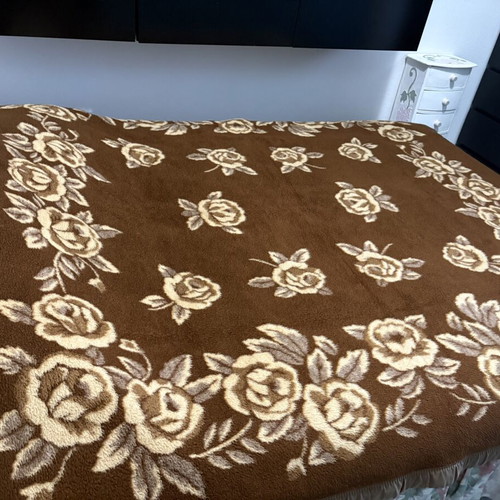 Crylor blanket 210x190 like new