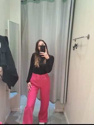 H&M Fuchsia Bell-Bottom Pants like new, size S