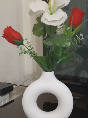 Scandinavian style vase new, porcelain