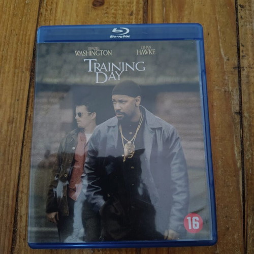 Training Day Blu-Ray used with English subtitles