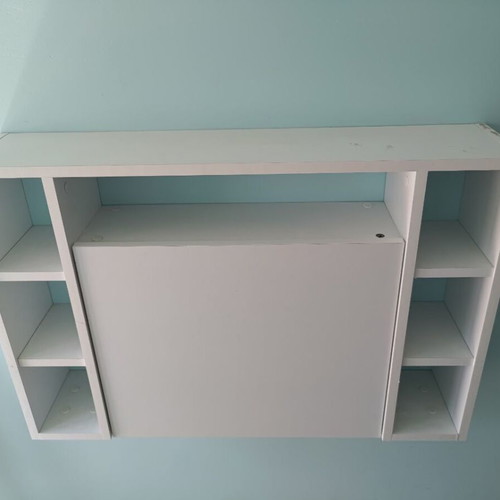 Wall Desk like new, dimensions 90×60×19.5 with extension 46×56