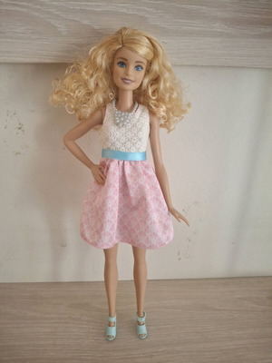 Barbie Fashionista doll in excellent condition