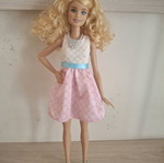 Barbie Fashionista doll in excellent condition