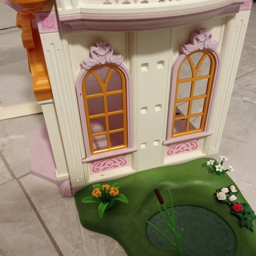 Playmobil Princess 5142 Dreamy Royal Castle used, missing parts