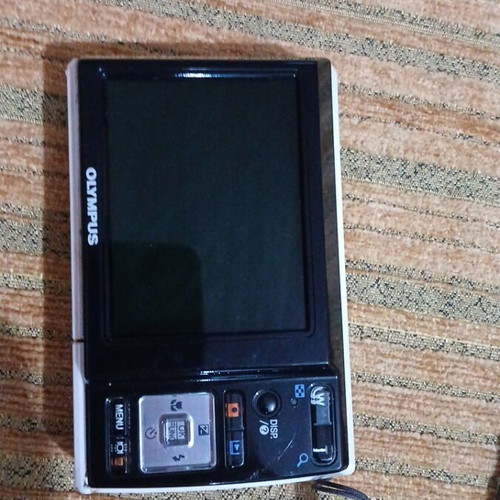 Olympus FE camera refurbished for parts, 12 megapixels