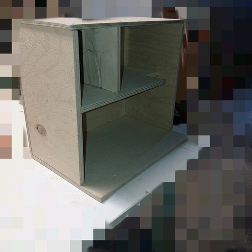 Small wooden dollhouse like new 30x30x15
