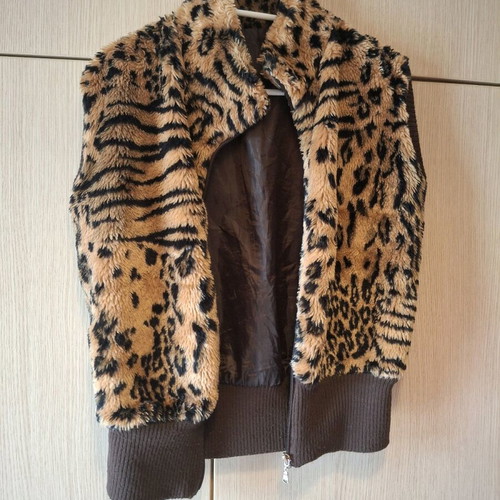 Fur jacket like new, size S/M, multicolored