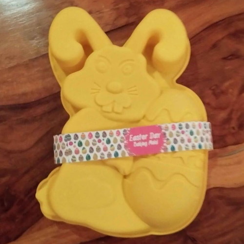 The Funny Bunny silicone mold for tsoureki and cake, new, yellow 20x30cm