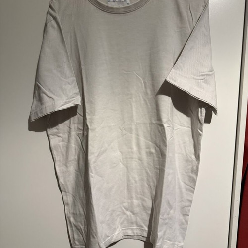 T shirt white XL used
