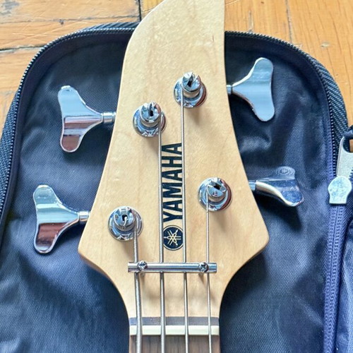 Yamaha RBX170 bass guitar used with Ritter bass bag and IMT-202 metronome