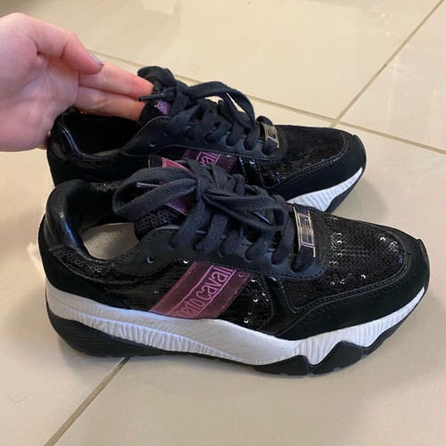 Roberto Cavalli Sneakers like new, size 36, black and white