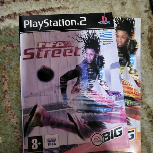 Football covers for Ps2 used with manuals, pack