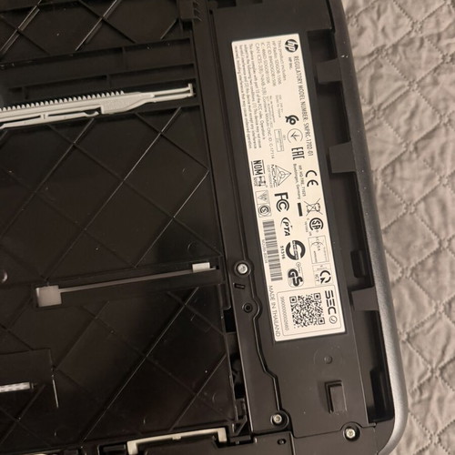 Toshiba Satellite A100-528 and HP DeskJet Ink Advantage 5075 used for repair or parts