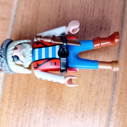Playmobil pirate with wooden leg like new