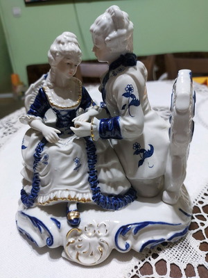 Palace porcelain figure like new from 60 years ago