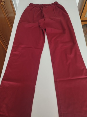 Medical scrub top and pants, small