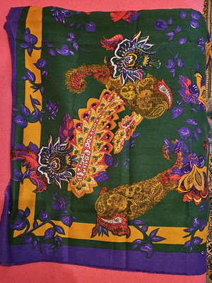 Large scarves like new, set of 3 pieces